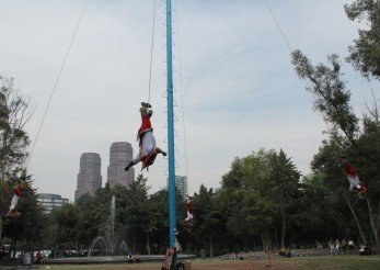 Voladores na Cidade do México
