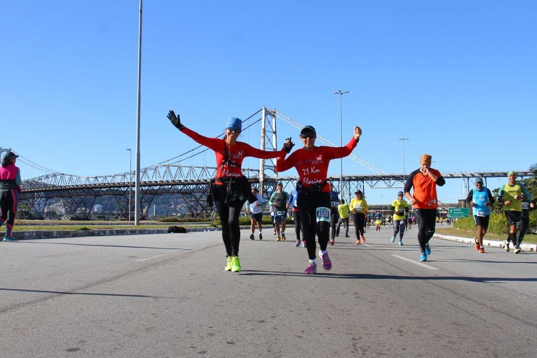 Correndo a meia maratona de Floripa