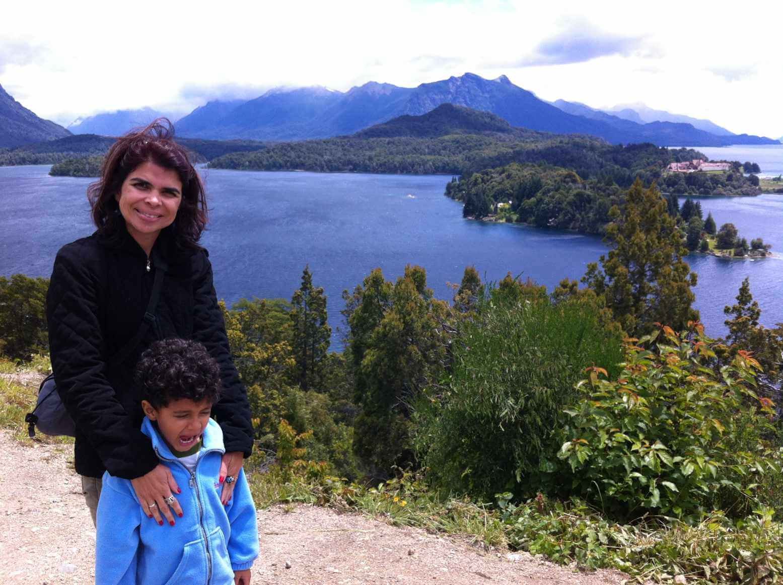 Essa foto foi tirada no dia de Natal, em pleno verão de Bariloche. Olha o frio