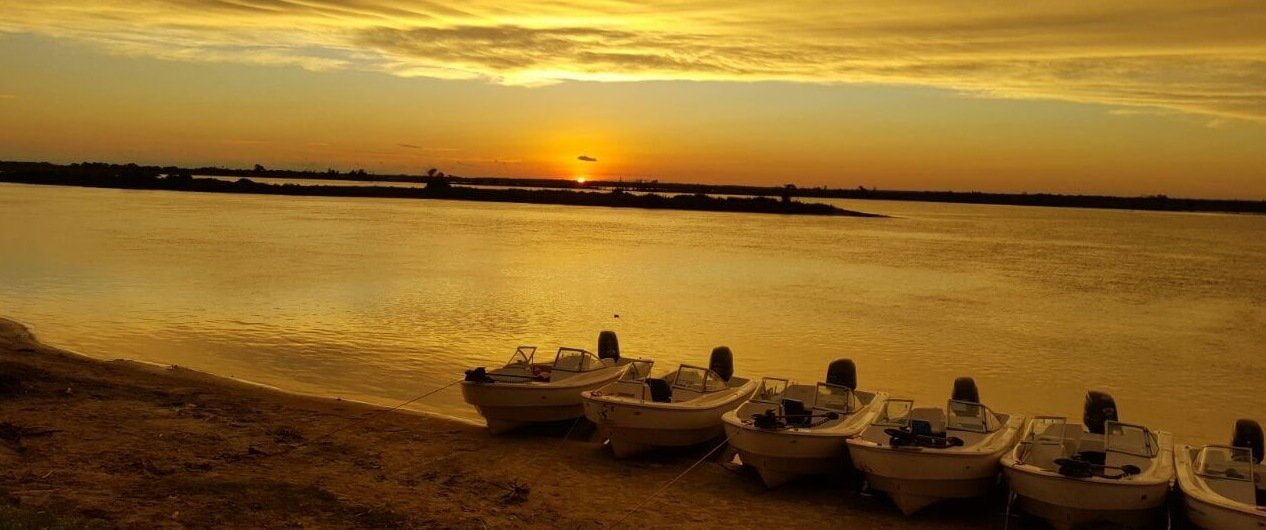 Por-do-sol no Rio Corrientes, Argentina. Foto: Plínio