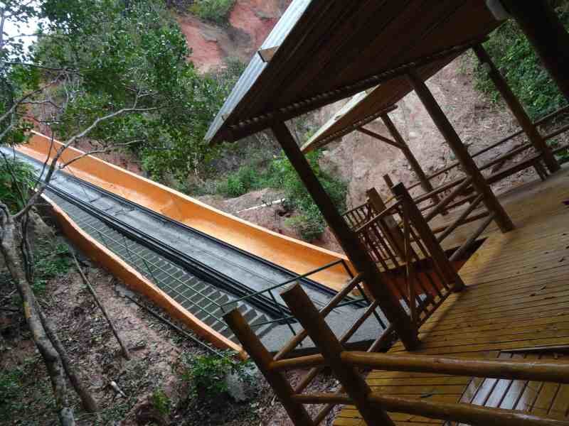 Elevador quebrado no Club Med Trancoso