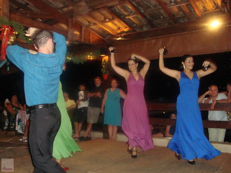 Show de dança flamenca na Pousada dos Pirineus