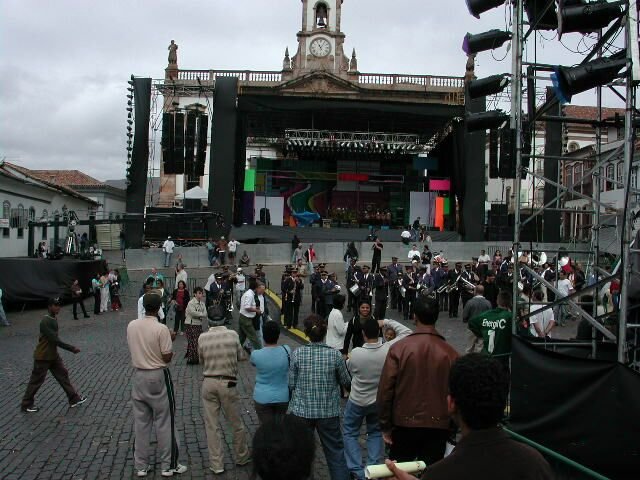 Preparativos para o Show do Skank na Praça Tiradentes
