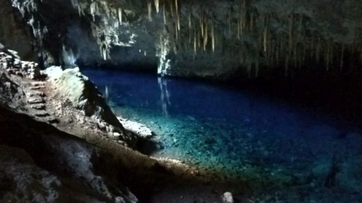 Gruta do Lago Azul