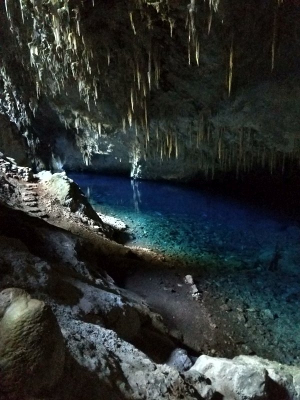 Gruta do Lago Azul