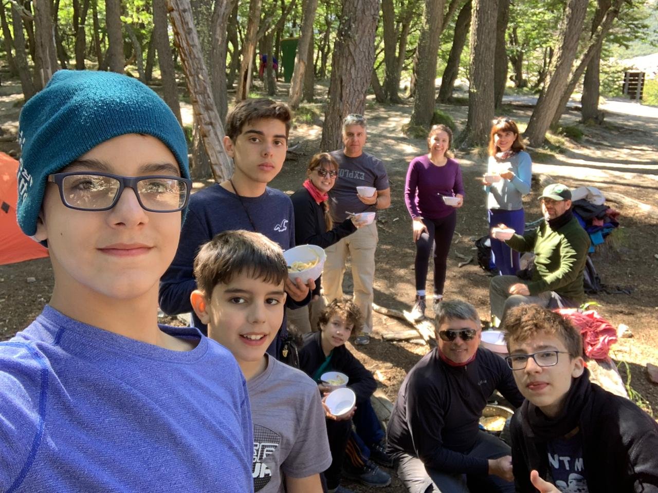 Piquenique no acampamento Agostini, El Chaltén Piquenique no acampamento Agostini, El Chaltén