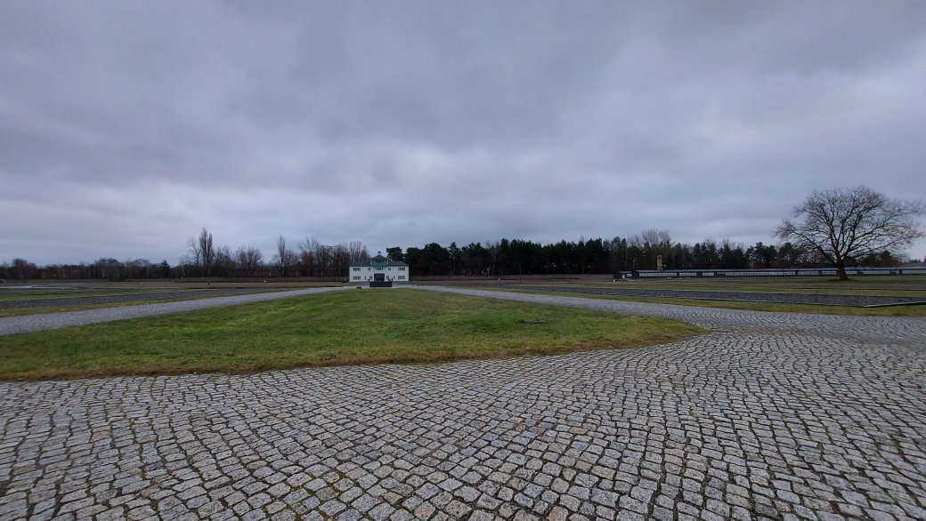 Campo de concentração de Sachsenhausen, próximo a Berlim Campo de concentração de Sachsenhausen, próximo a Berlim