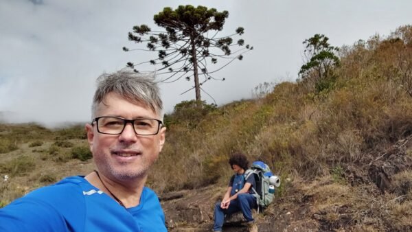 Trilha para o Pico da Bandeira Trilha para o Pico da Bandeira